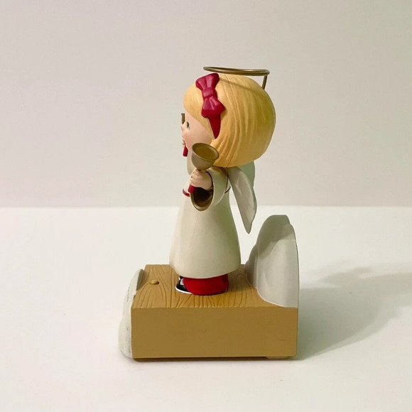 Hallmark Wireless Childrens Angel Choir Hope Christmas Pageant - Picture 5 of 17